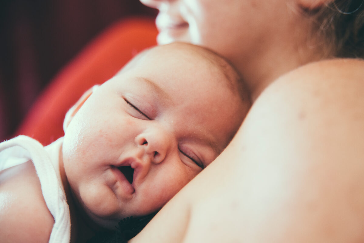 Las siestas del bebé y las ventanas de sueño: claves para una rutina de descanso saludable